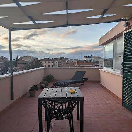 Casetta Sole, Superattico Con Terrazzo Vicino San Pietro, New Rom Eksteriør billede